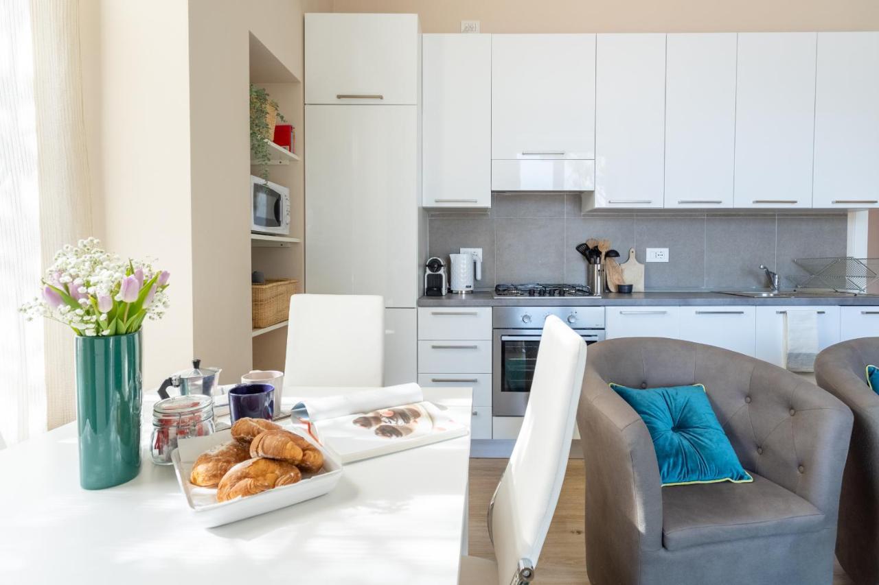ארגגנו Luna & Stella Apartments By Rent All Como מראה חיצוני תמונה